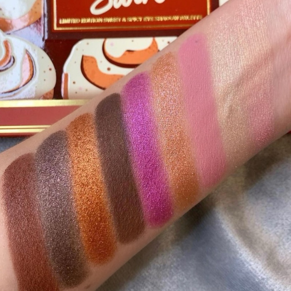 NIB🔥Too Faced - Cinnamon Swirl Sweet & Spicy Eyeshadow Palette - Picture 3 of 16